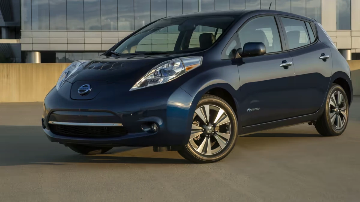 Nissan Leaf SL 2011