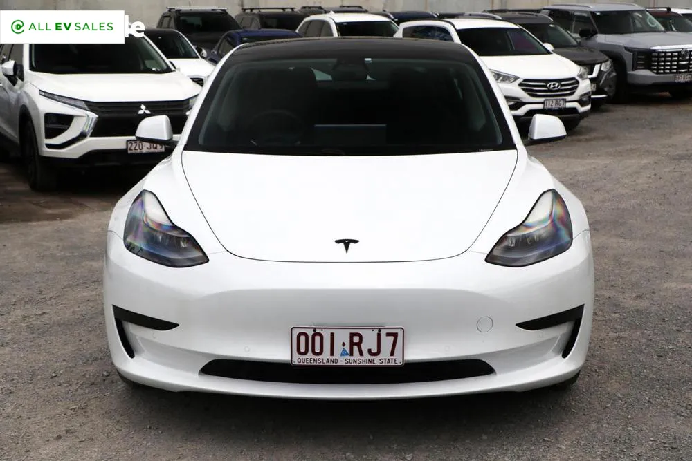 2022 Tesla Model 3, photo 3