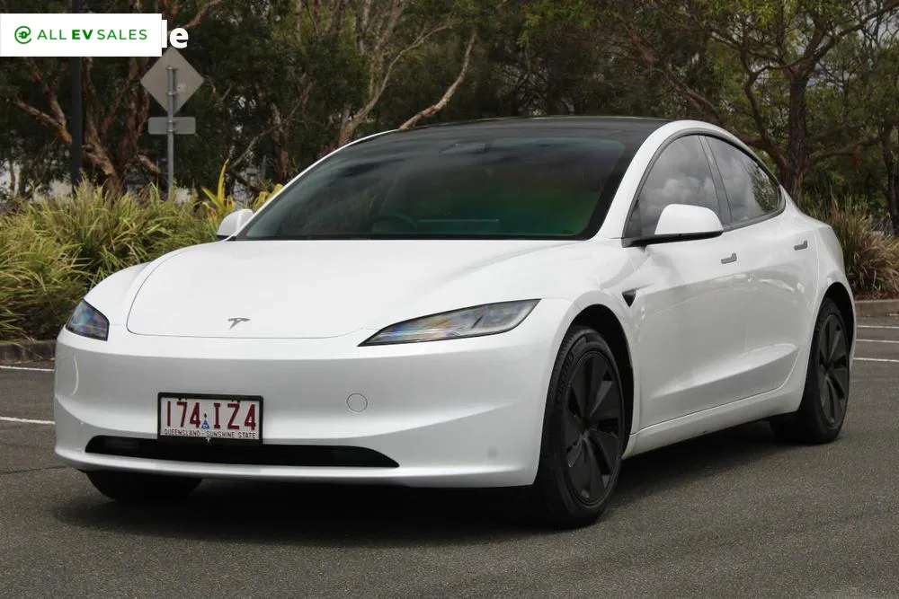 2023 Tesla Model 3, photo 3