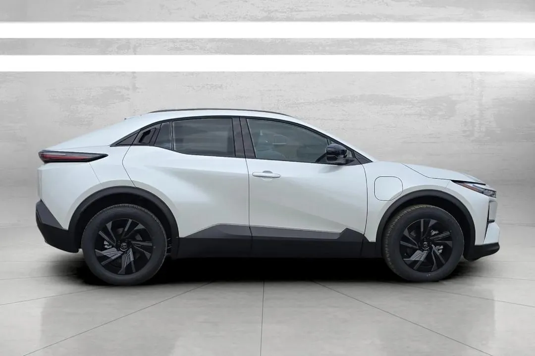 2026 Toyota Urban Cruiser Hyryder, photo 3