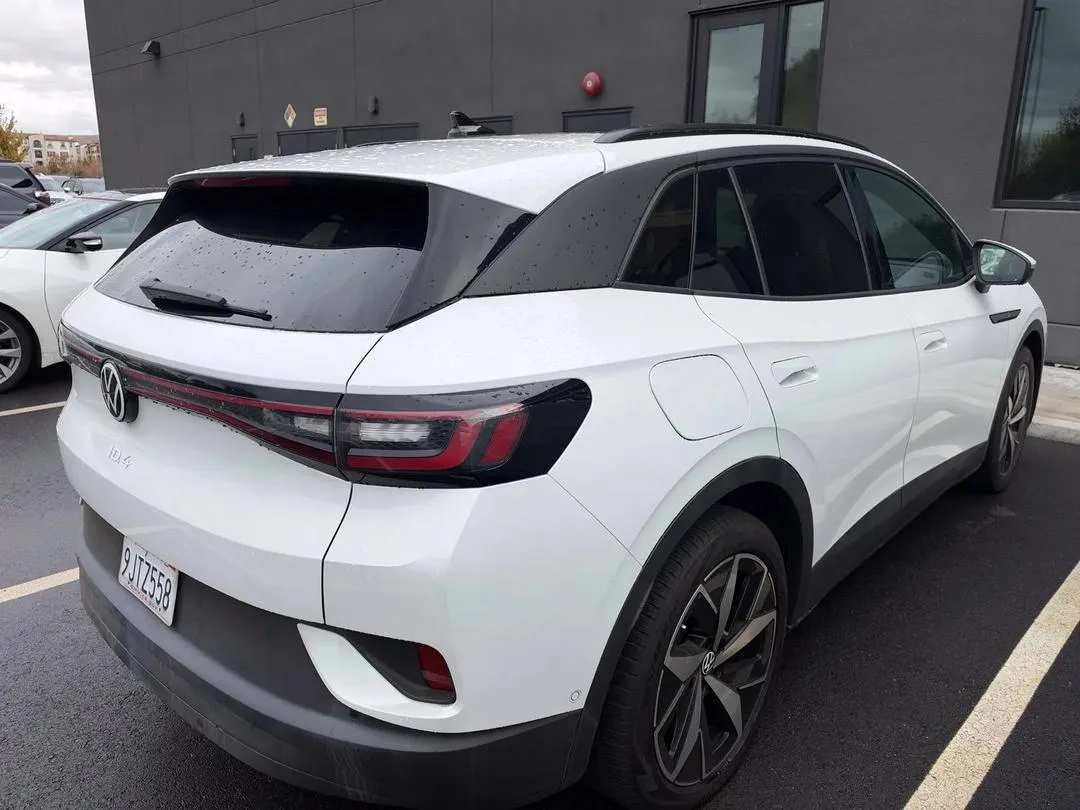 2023 Volkswagen Passat, photo 3