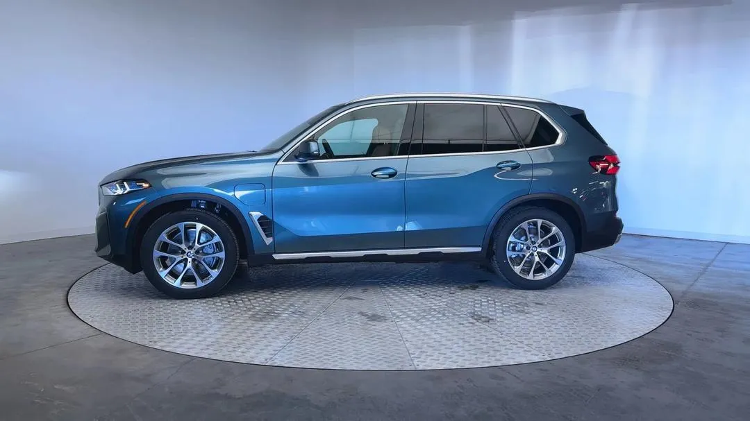 2026 BMW X5 Hybrid, photo 5