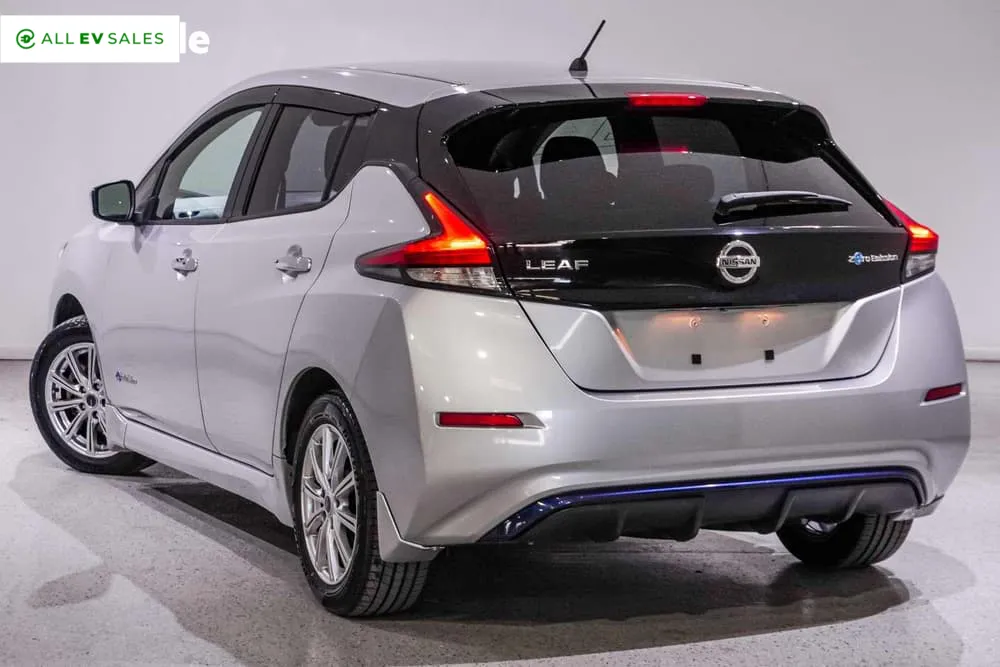 2019 Nissan Leaf, photo 2