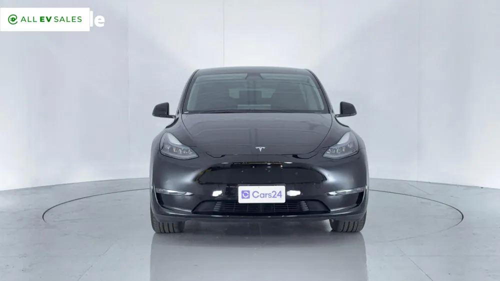 2023 Tesla Model Y, photo 2