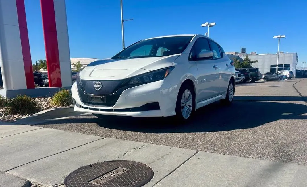 2025 Nissan Townstar, photo 3