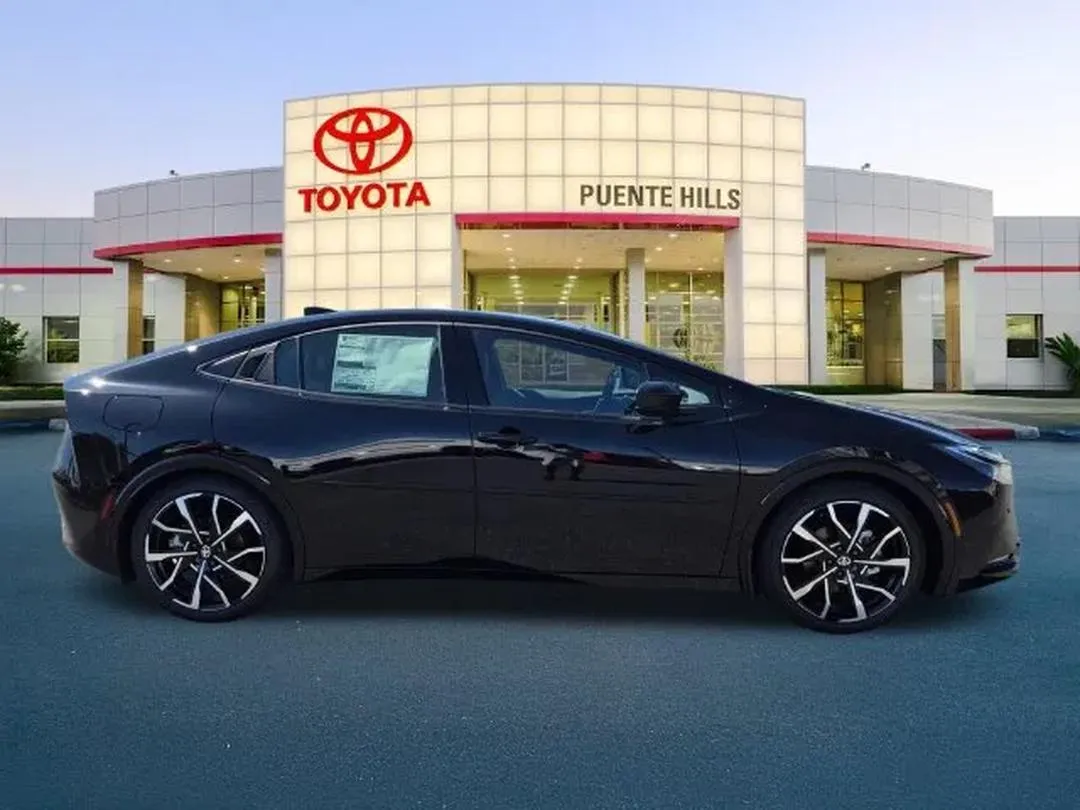 2027 Toyota Prius Prime, photo 2