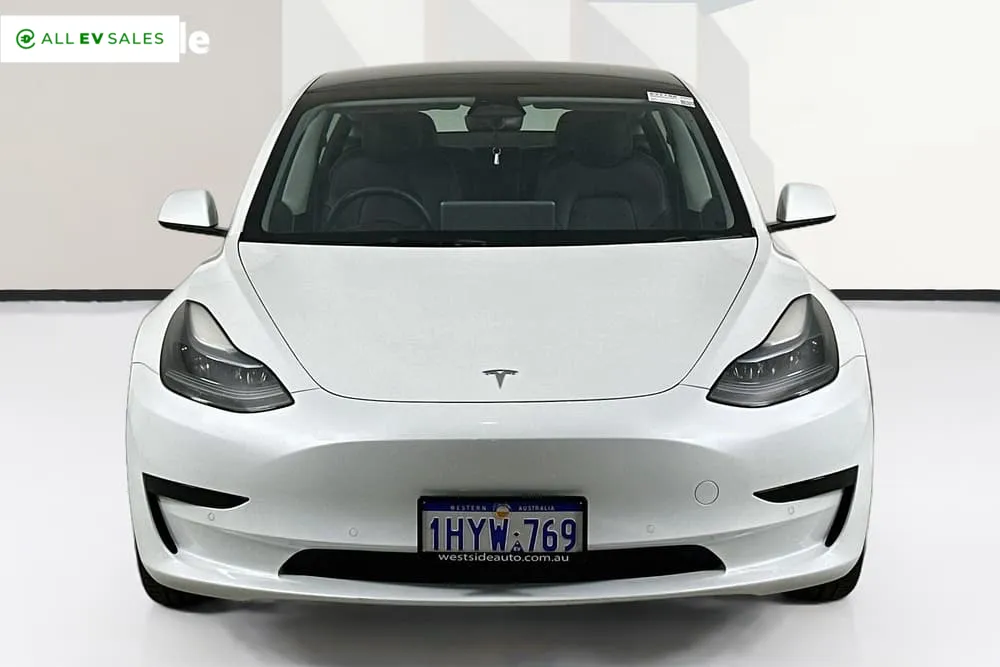 2023 Tesla Model 3, photo 2