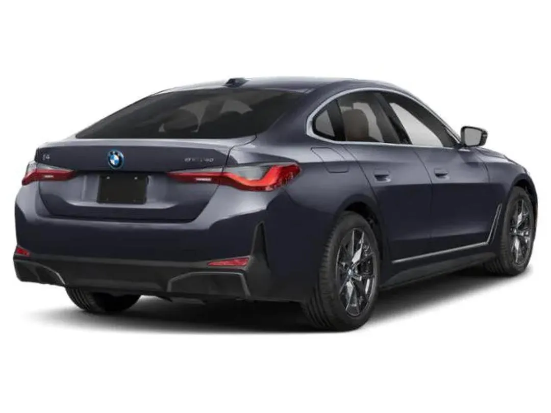2026 BMW i4, photo 2