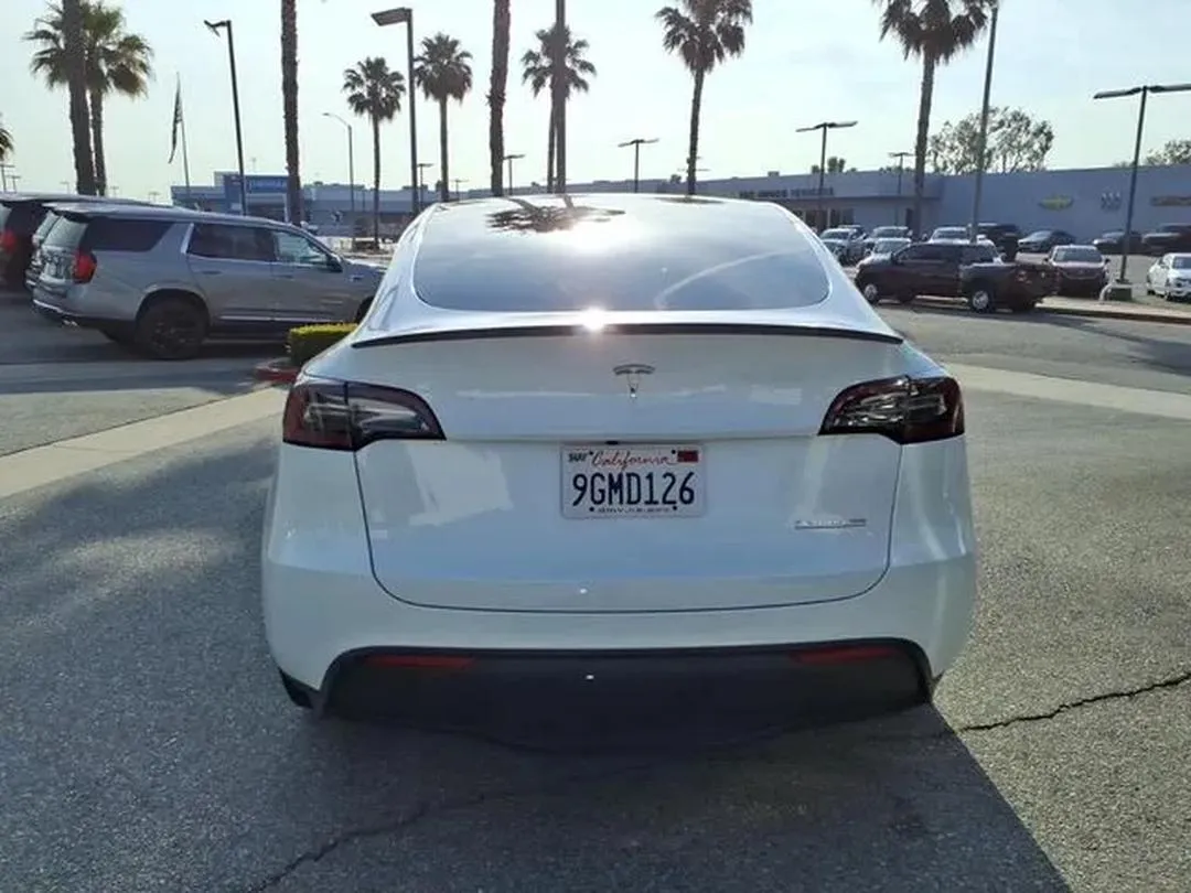 2023 Tesla Model Y, photo 5