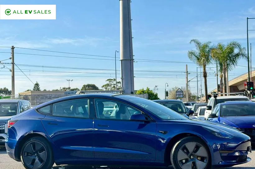 2023 Tesla Model 3 Rear-Wheel Drive