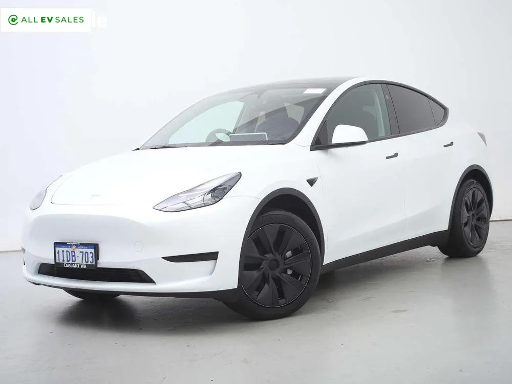 2024 Tesla Model Y, photo 3