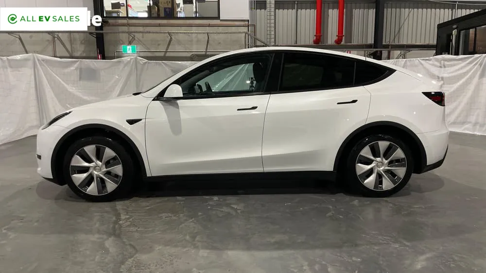 2023 Tesla Model Y, photo 4