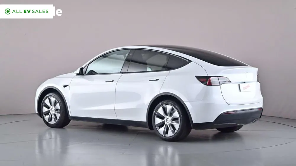 2023 Tesla Model Y, photo 4