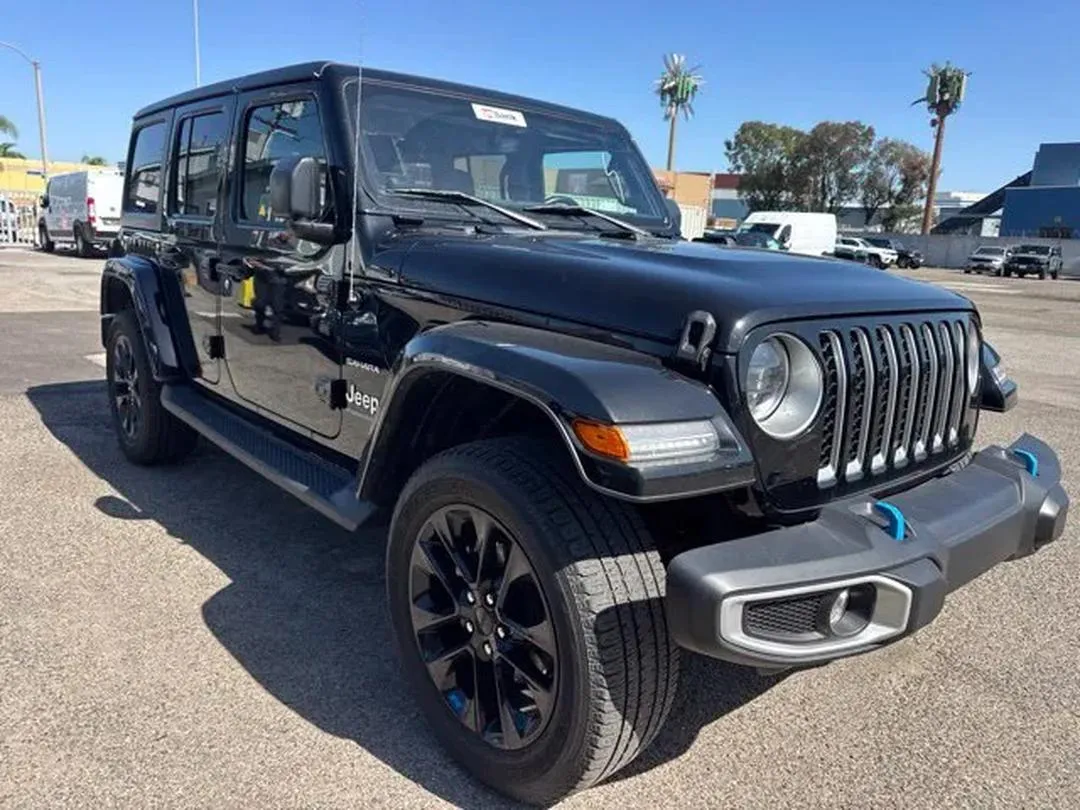 2023 Jeep Wrangler, photo 3