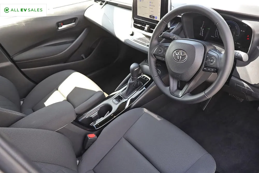 2025 Toyota Corolla, photo 2