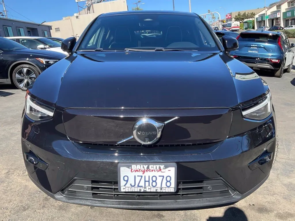 2023 Volvo XC60 Hybrid, photo 2