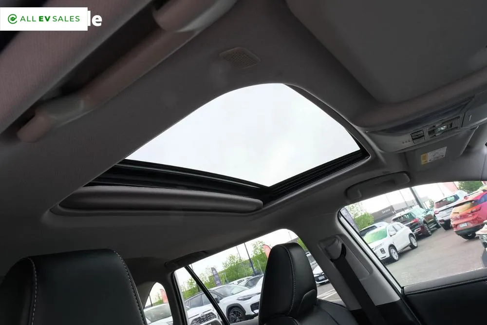 2025 Toyota RAV4, photo 3