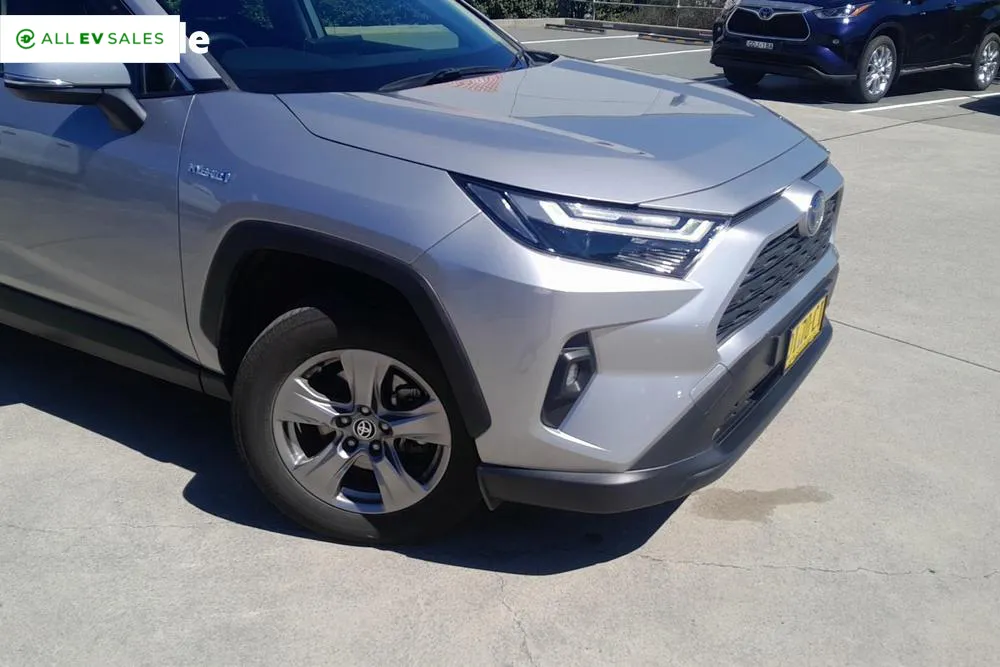 2023 Toyota RAV4, photo 2