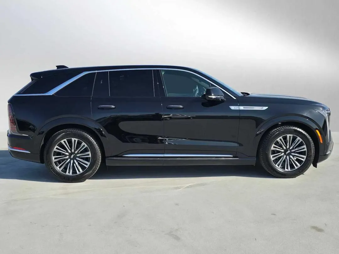 2026 Cadillac Escalade, photo 2