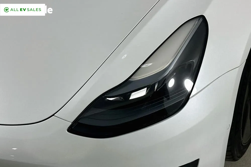 2023 Tesla Model 3, photo 3