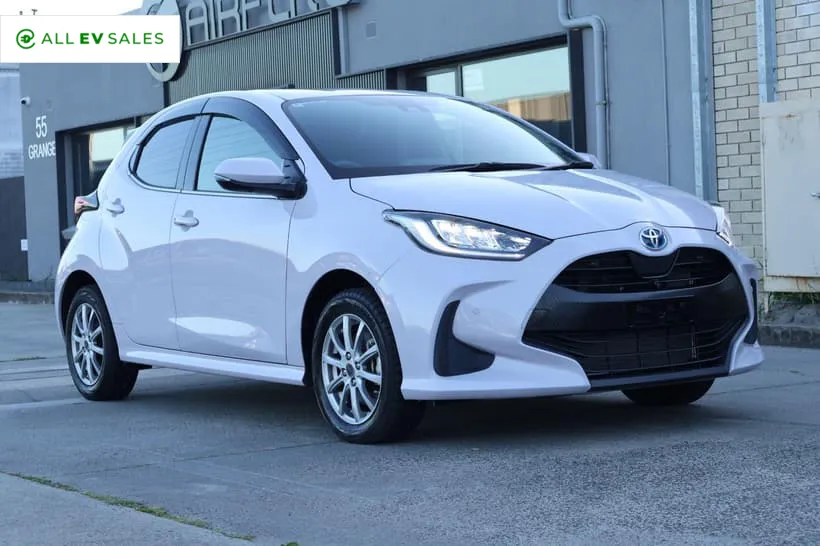 2022 Toyota Yaris HYBRID