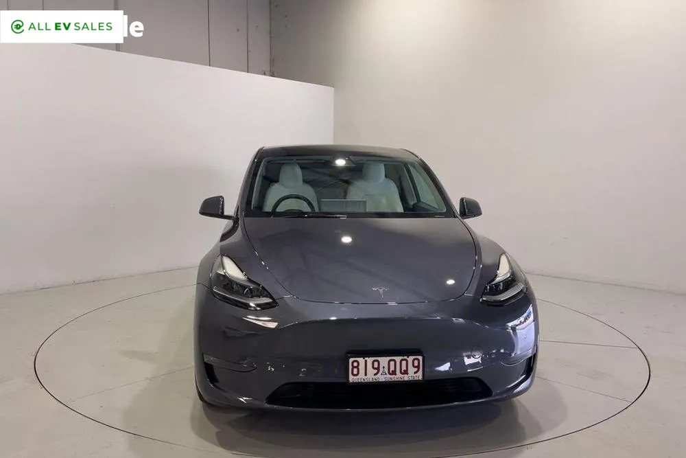 2023 Tesla Model Y, photo 3