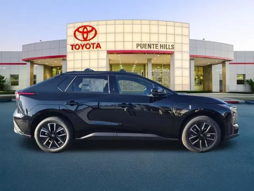2026 Toyota Yaris Cross, photo 2