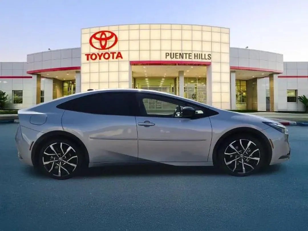 2025 Toyota Prius Prime, photo 2