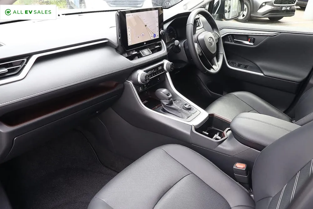 2025 Toyota RAV4, photo 2