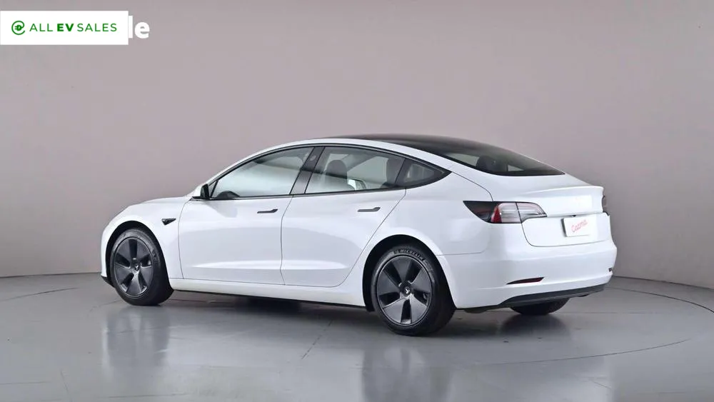 2022 Tesla Model 3, photo 4