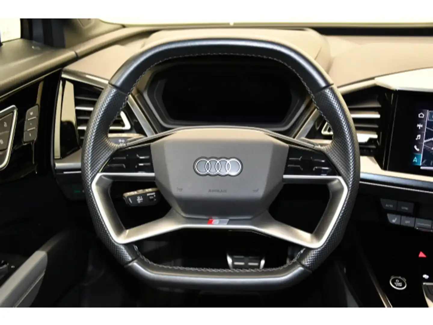 2019 Audi Q4 e-tron concept, photo 5