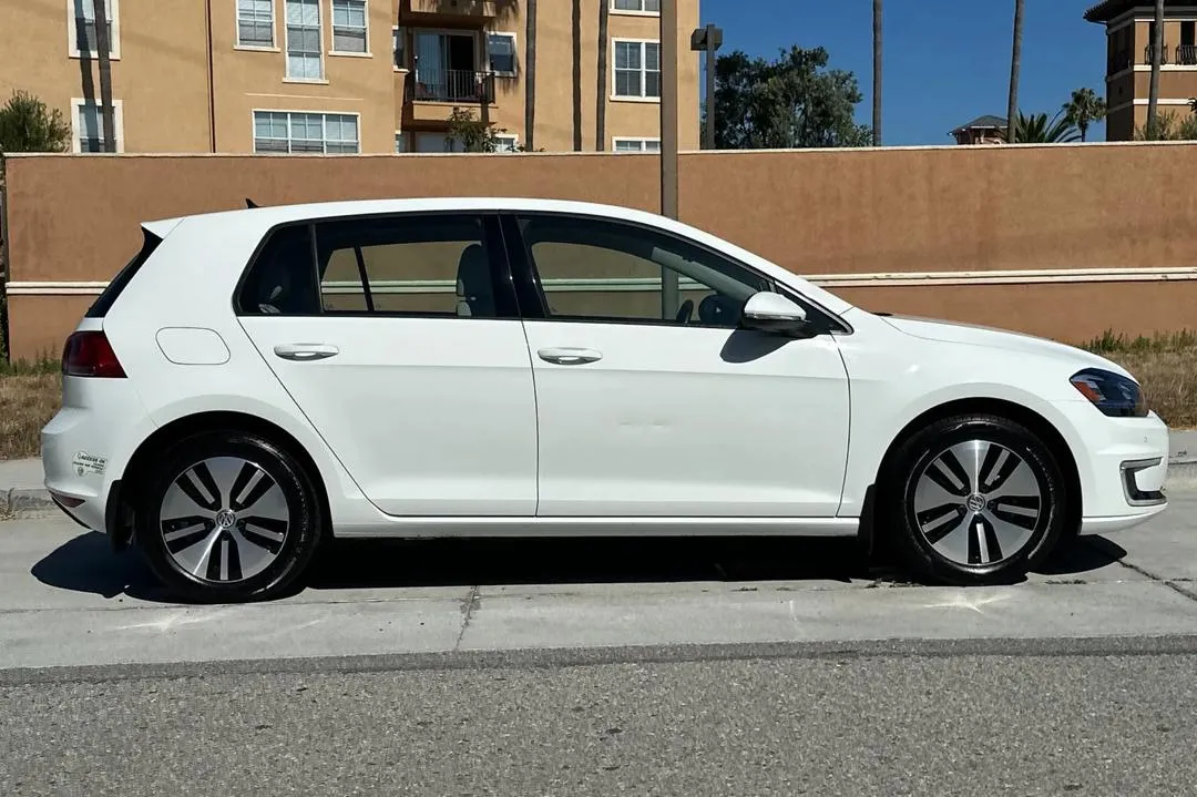 2016 Volkswagen e-Golf, photo 3