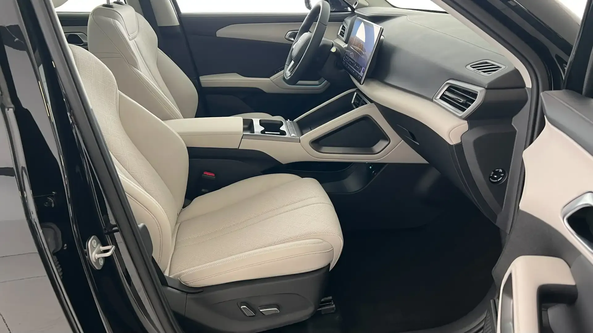 2026 BYD Atto 2, photo 5