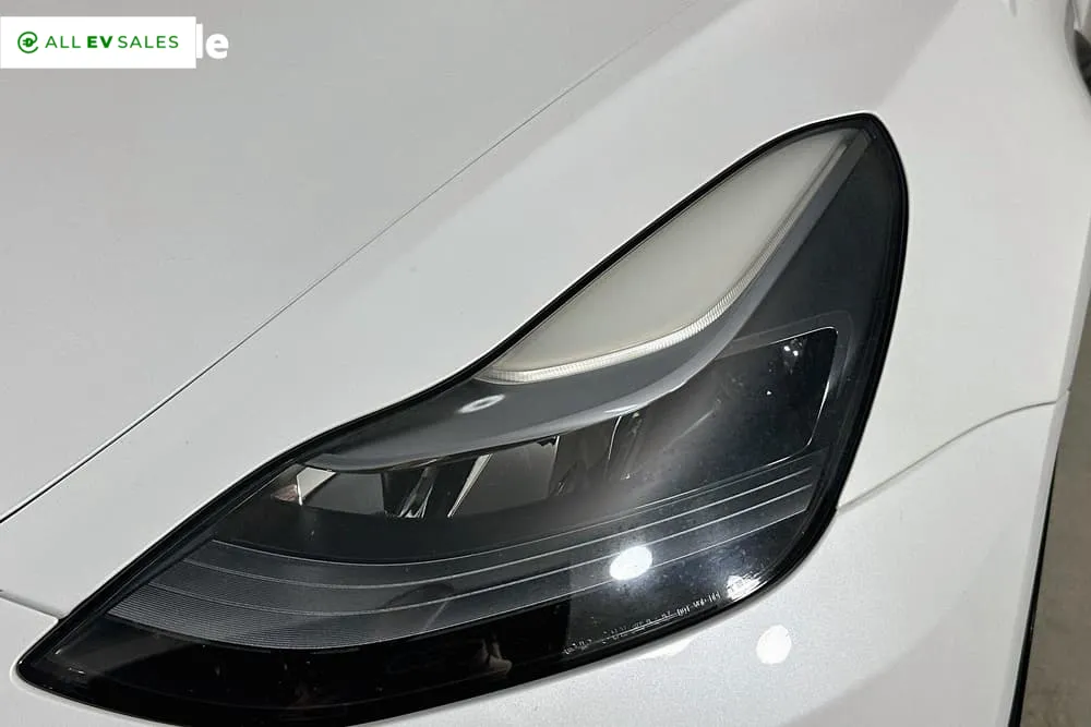 2022 Tesla Model 3, photo 3