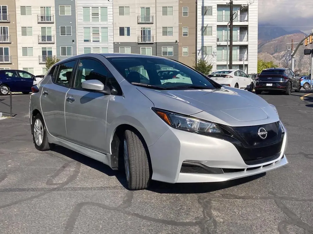 2025 Nissan Townstar, photo 3