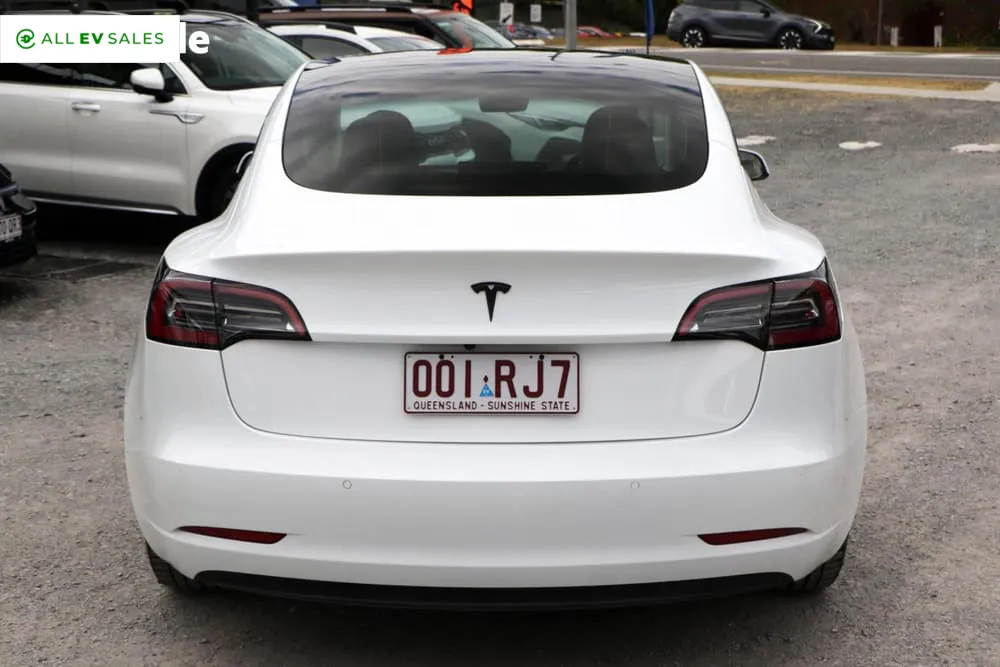 2022 Tesla Model 3, photo 4