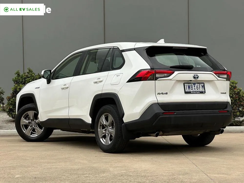 2022 Toyota RAV4, photo 2