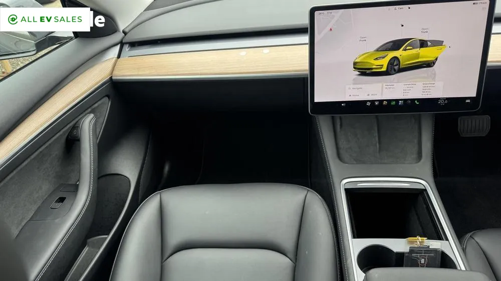2023 Tesla Model 3, photo 4
