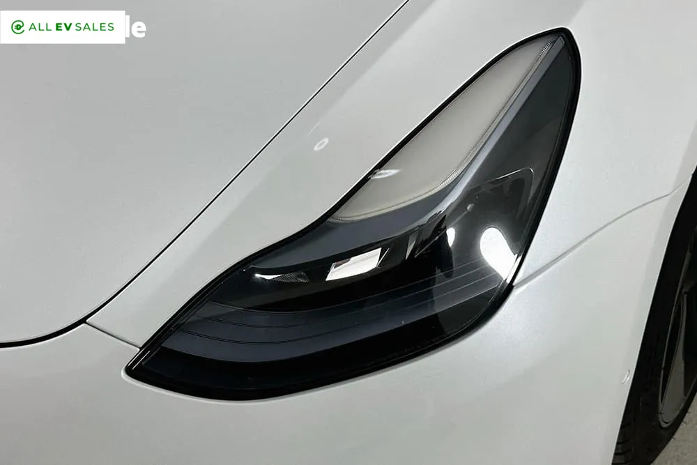 2023 Tesla Model 3, photo 3