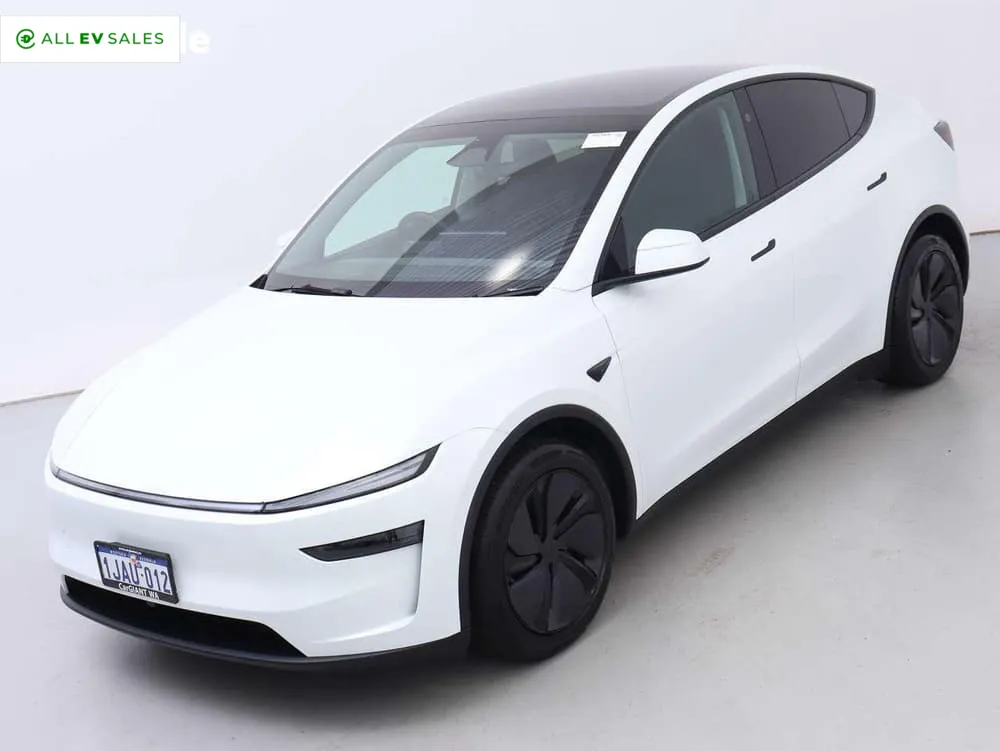2025 Tesla Model Y, photo 4