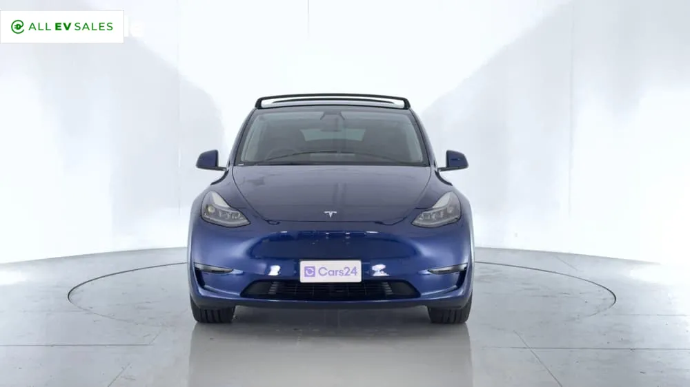2024 Tesla Model Y, photo 2