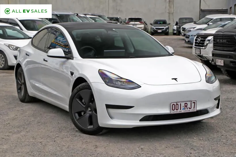 2022 Tesla Model 3 Rear-Wheel Drive