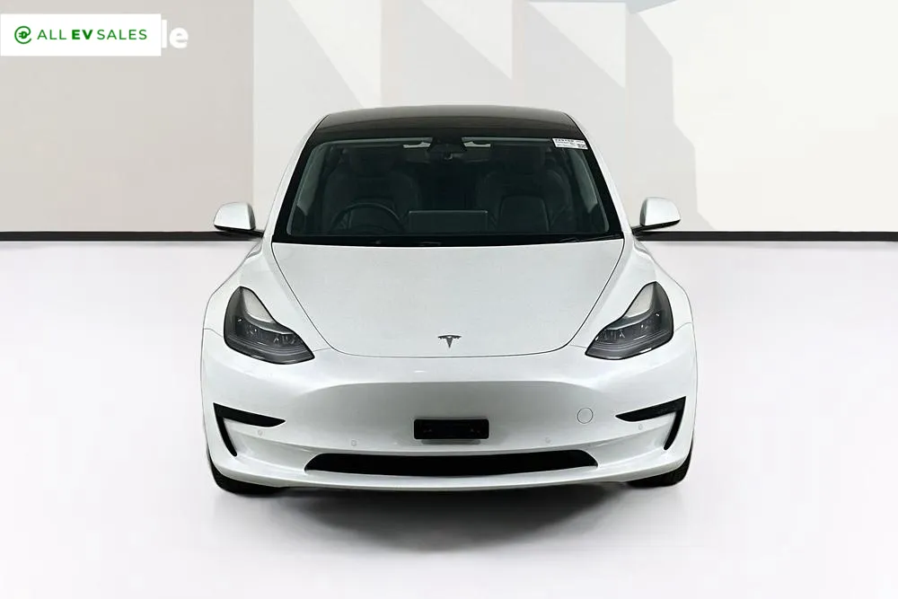 2023 Tesla Model 3, photo 2