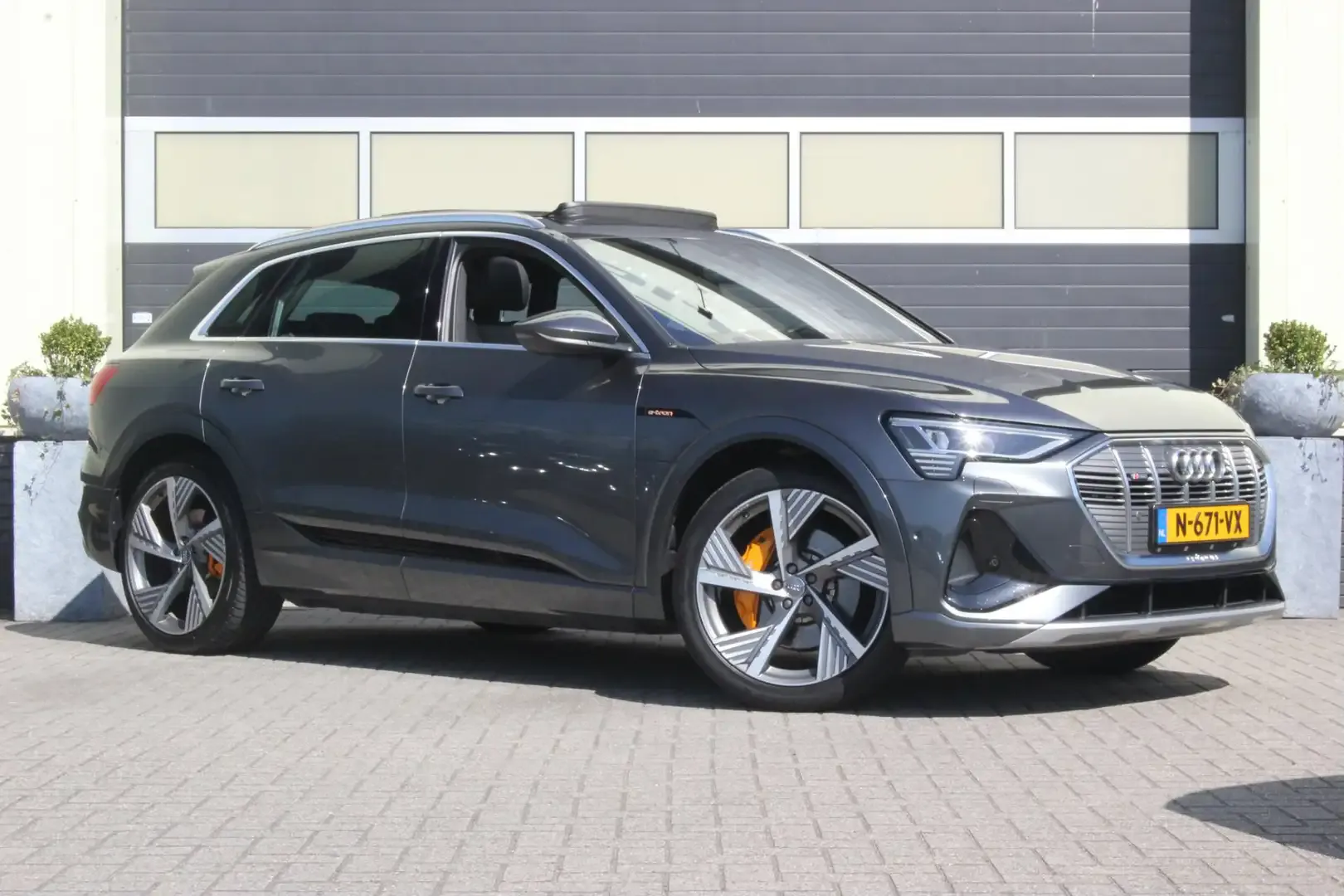 2018 Audi e-tron, photo 5