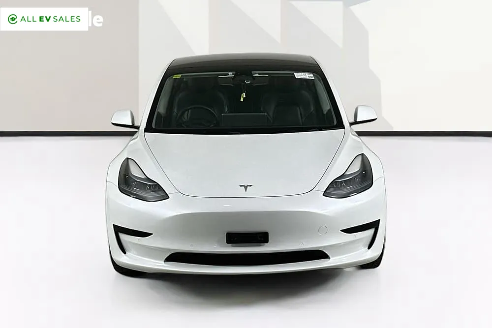 2023 Tesla Model 3, photo 2