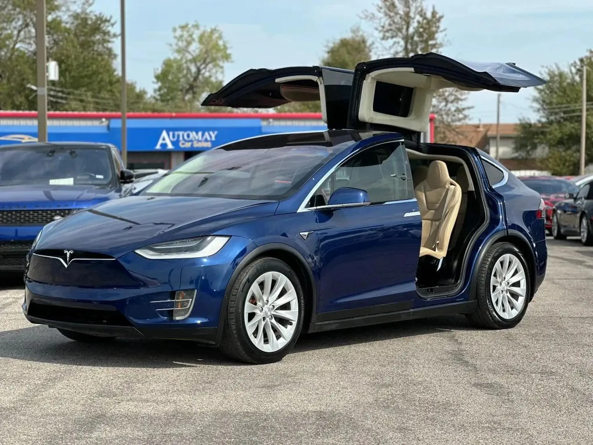 2017 Tesla Model X 75D Sport Utility 4D