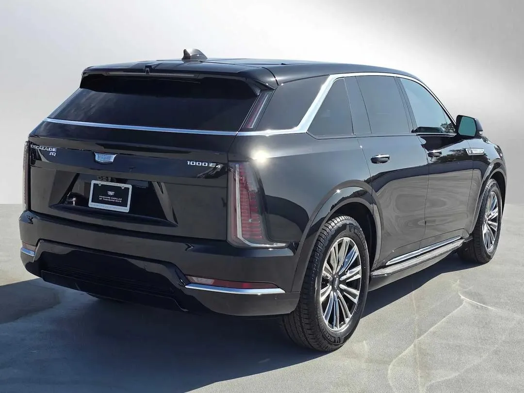 2026 Cadillac Escalade, photo 3