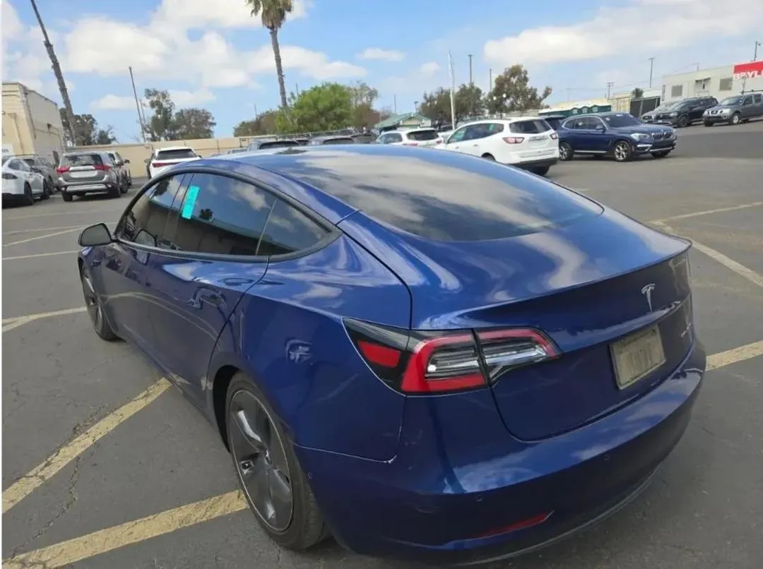 2021 Tesla Model Y, photo 2