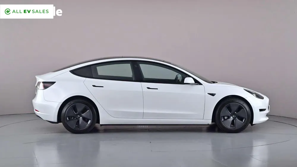 2022 Tesla Model 3, photo 3