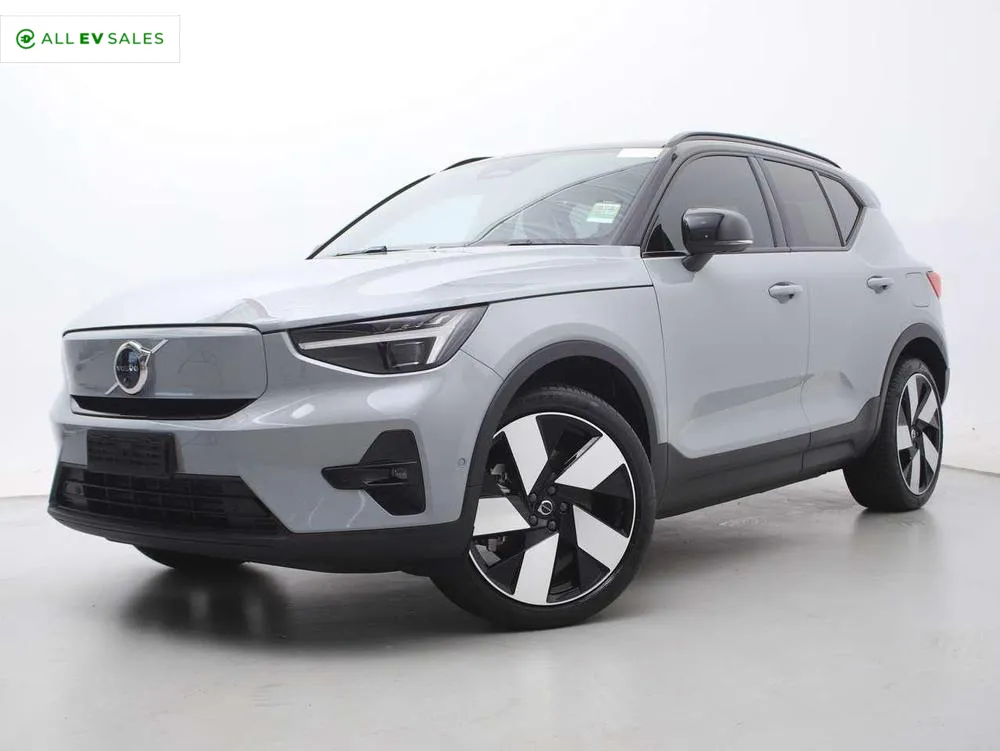 2023 Volvo XC40, photo 3